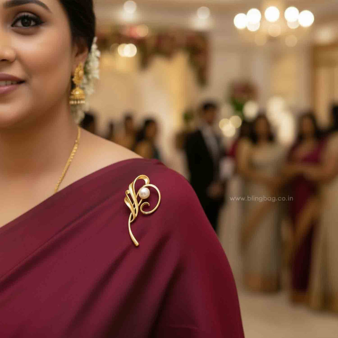 Golden Swan Curve Brooch