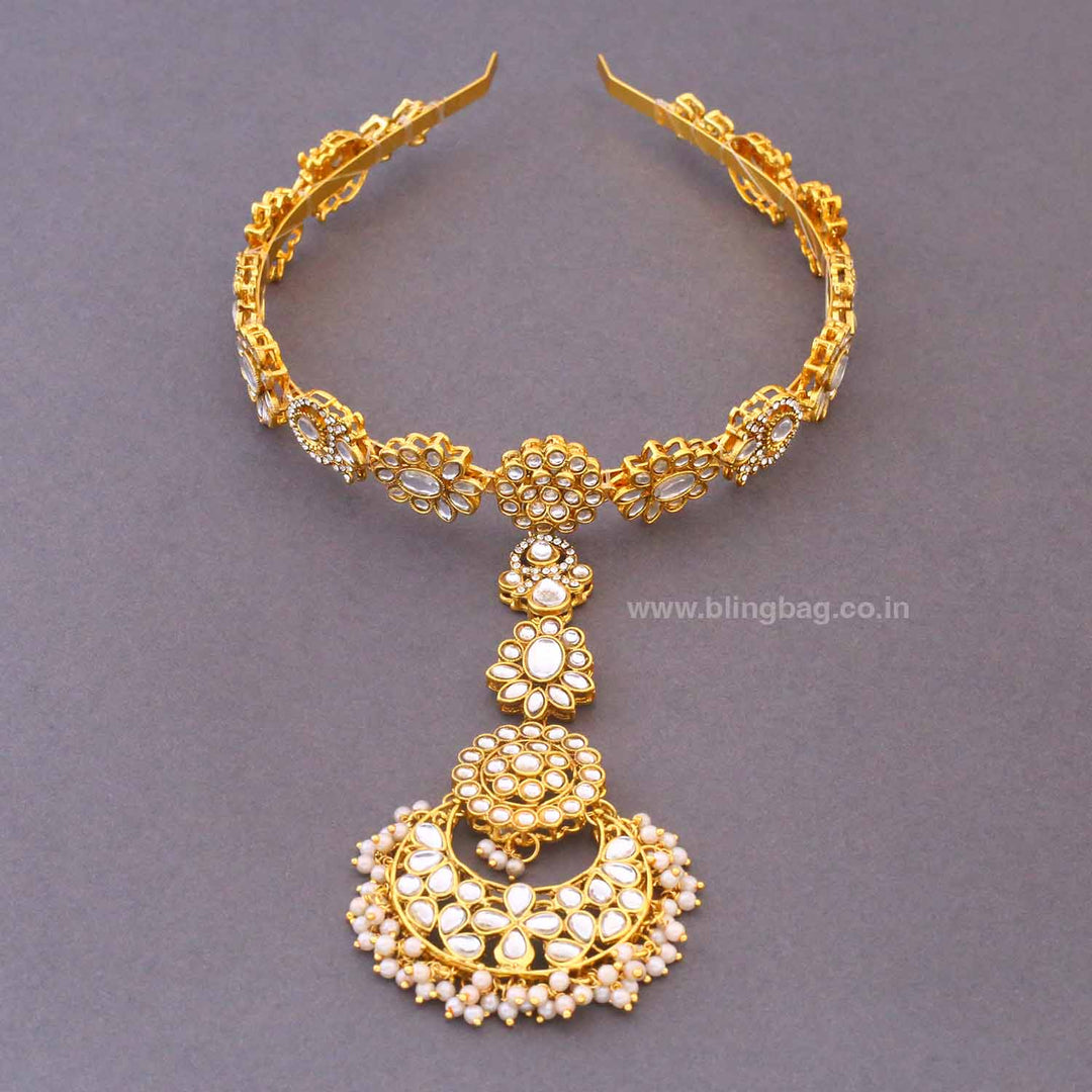 Golden Tanuth Hairband With Tikka