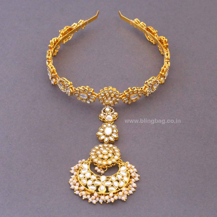 Golden Tanuth Hairband With Tikka