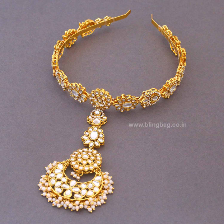 Golden Tanuth Hairband With Tikka