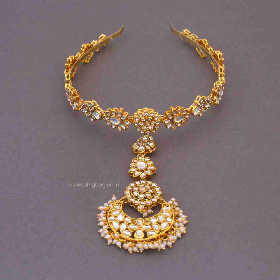 Golden Tanvia Hairband With Tikka