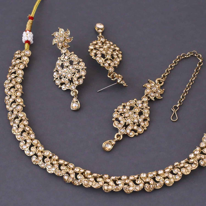 Golden Tapasshree Kundan Jewellery Set