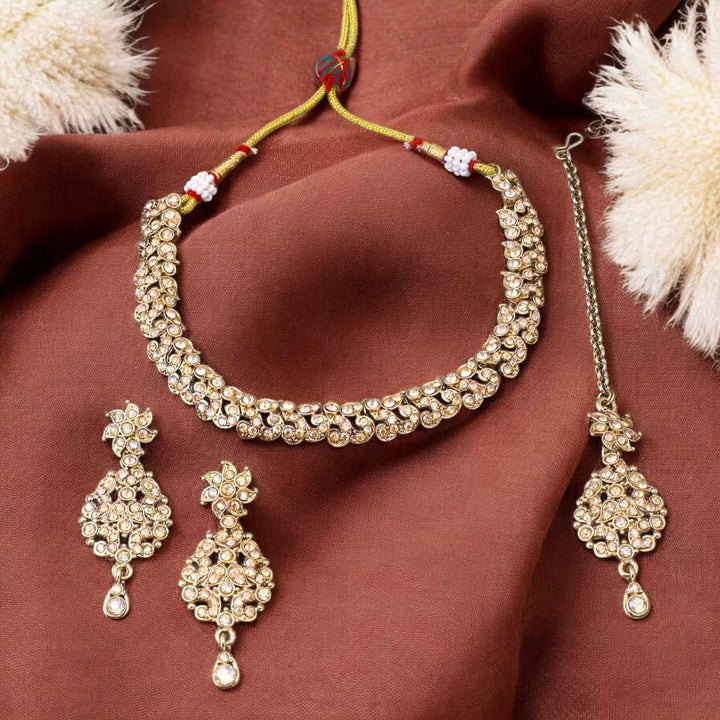 Golden Tapasshree Kundan Jewellery Set