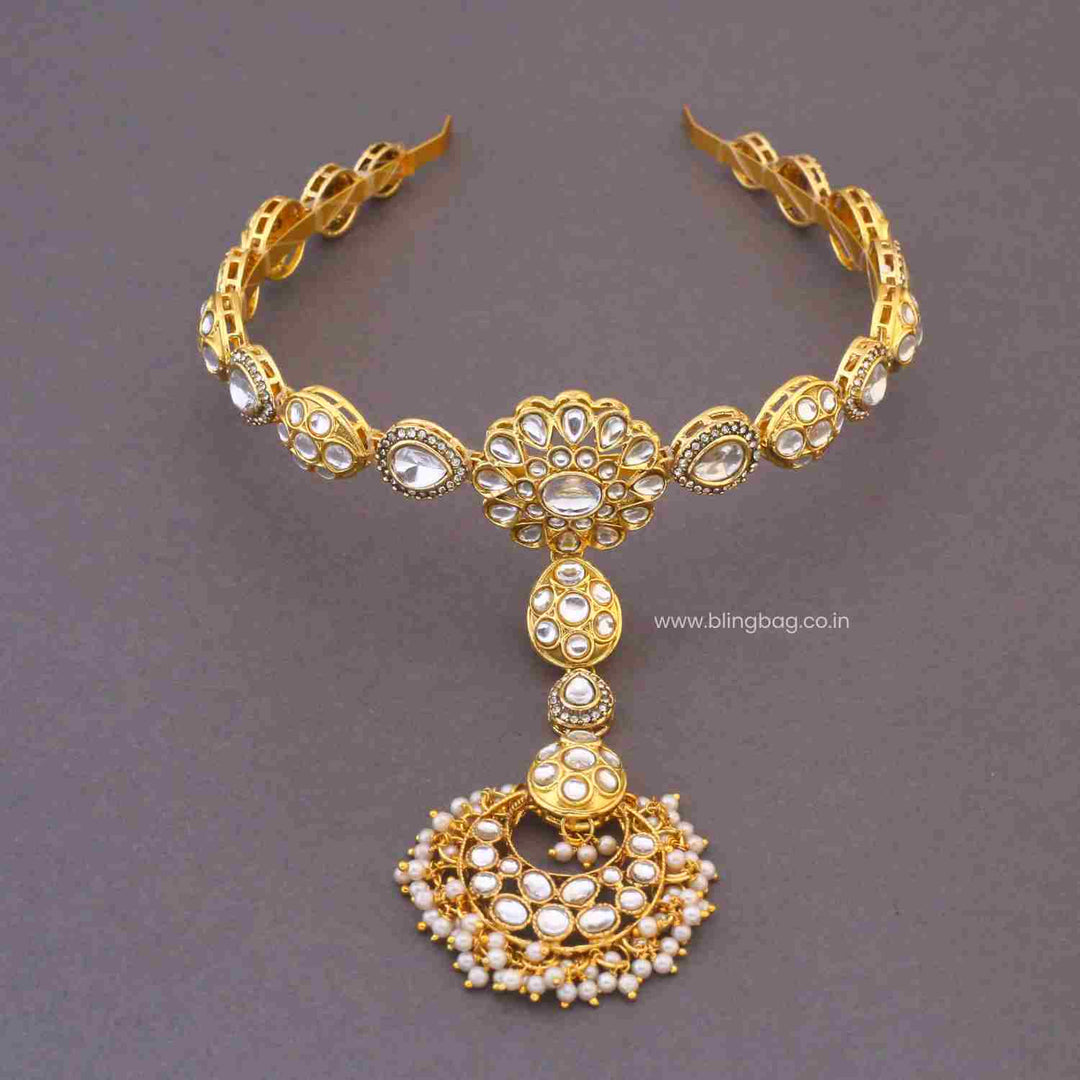 Golden Taraa Hairband With Tikka