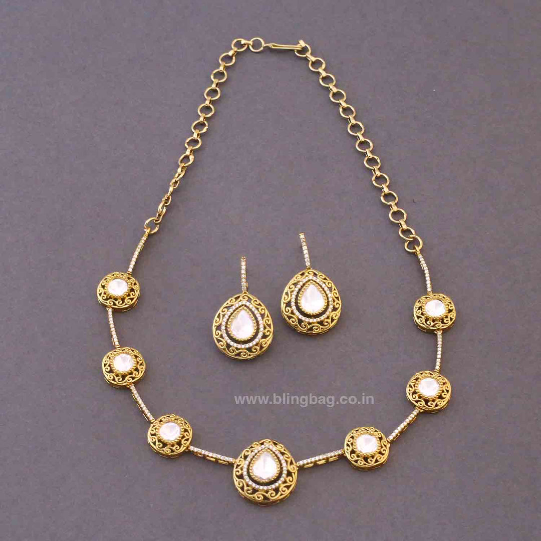 Golden Taraya Victorian Jewellery Set- New Arrivals