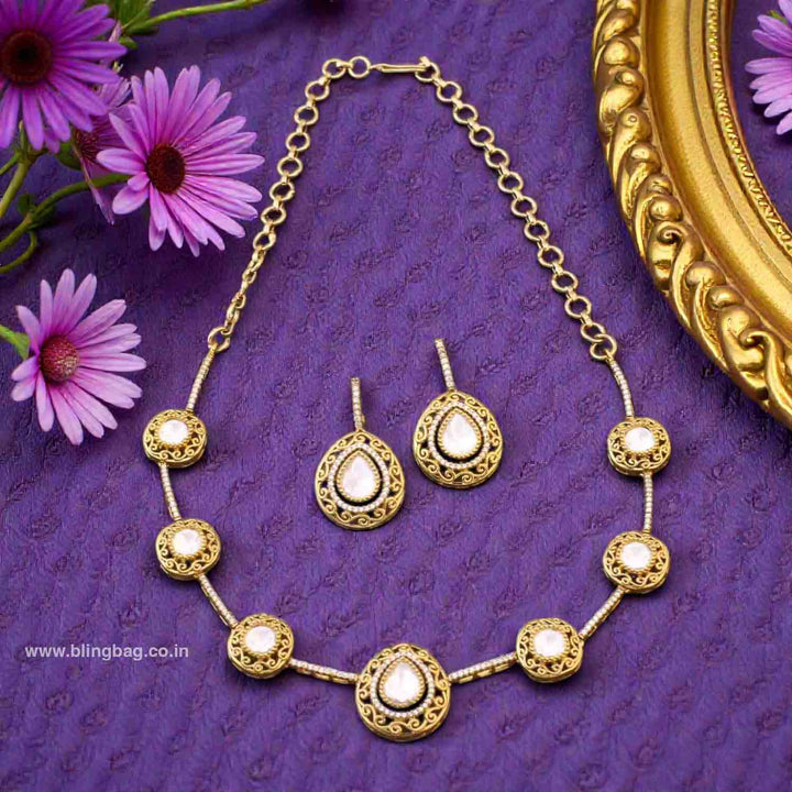 Golden Taraya Victorian Jewellery Set- New Arrivals