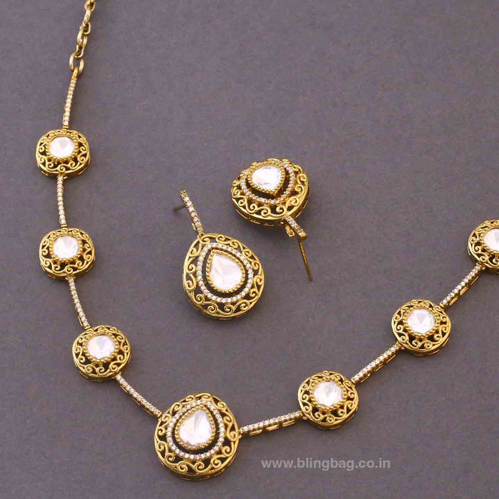 Golden Taraya Victorian Jewellery Set- New Arrivals