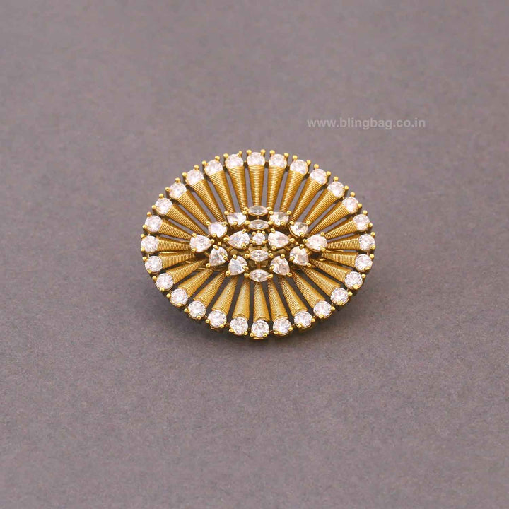 Golden Tarish Brooch