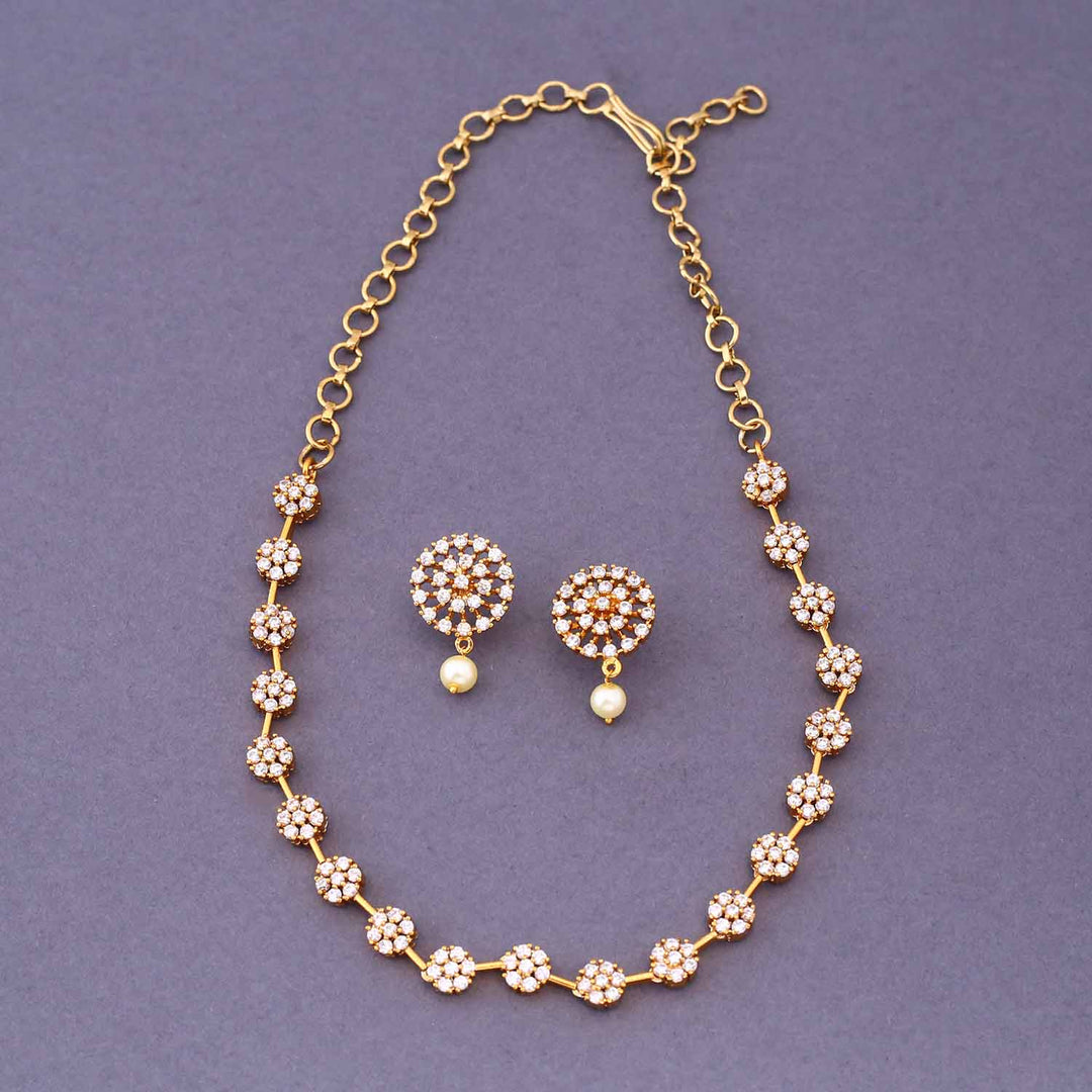 Golden Tavleen Antique Jewellery Set - New Arrival