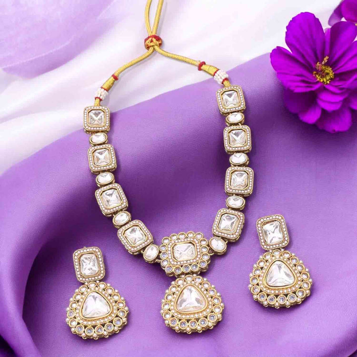 Golden Tejasshri Kundan Jewellery Set