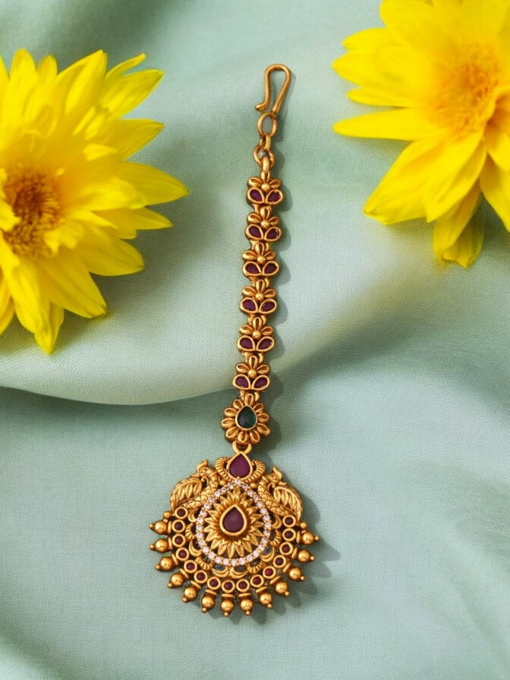 Golden Thirumagal Maang Tikka