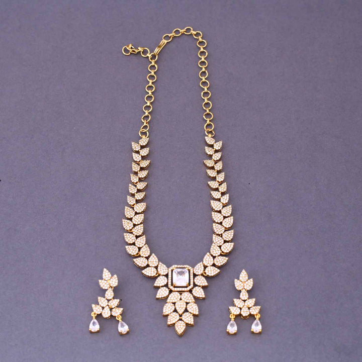 Golden Tiffany Victorian Jewellery Set - New Arrival