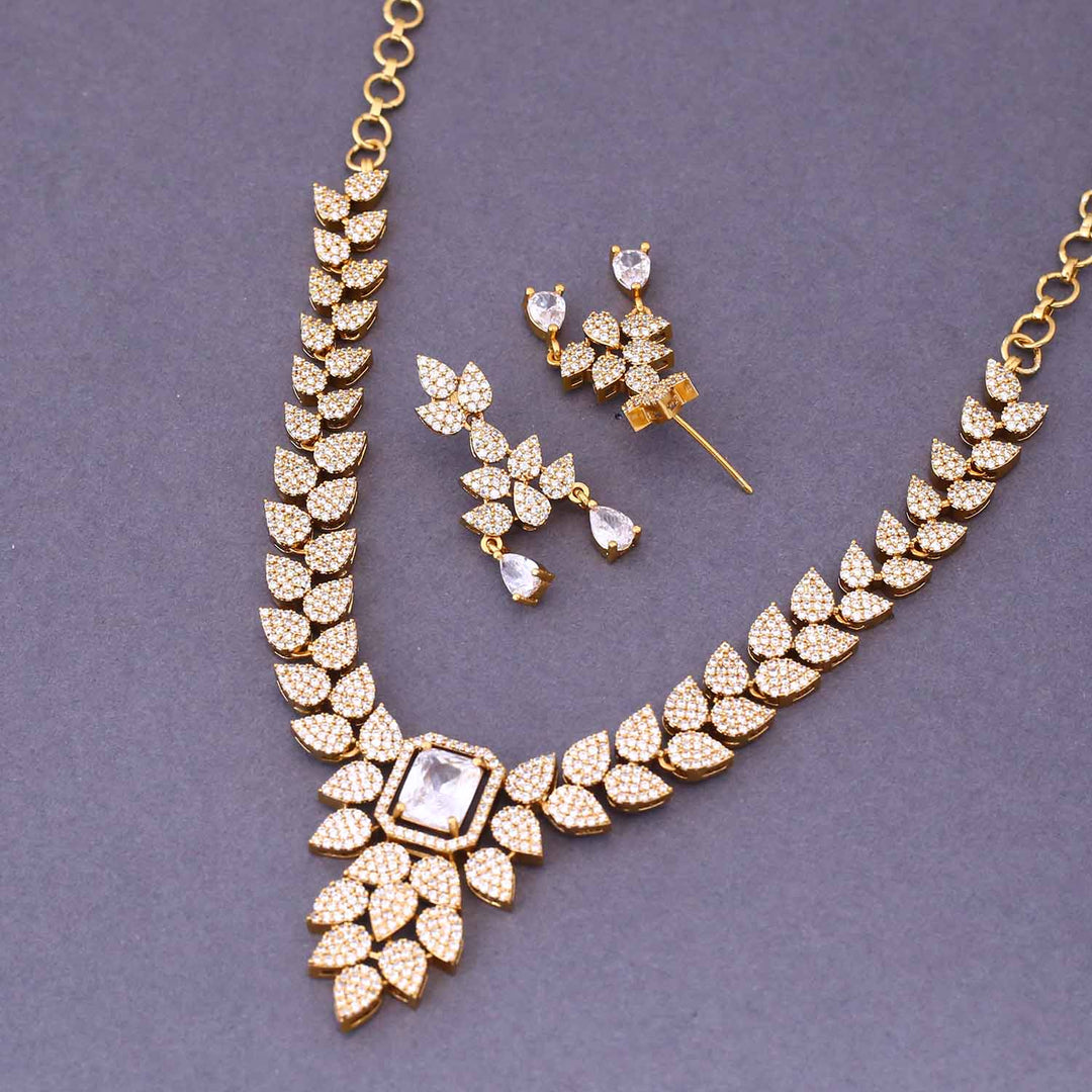 Golden Tiffany Victorian Jewellery Set - New Arrival