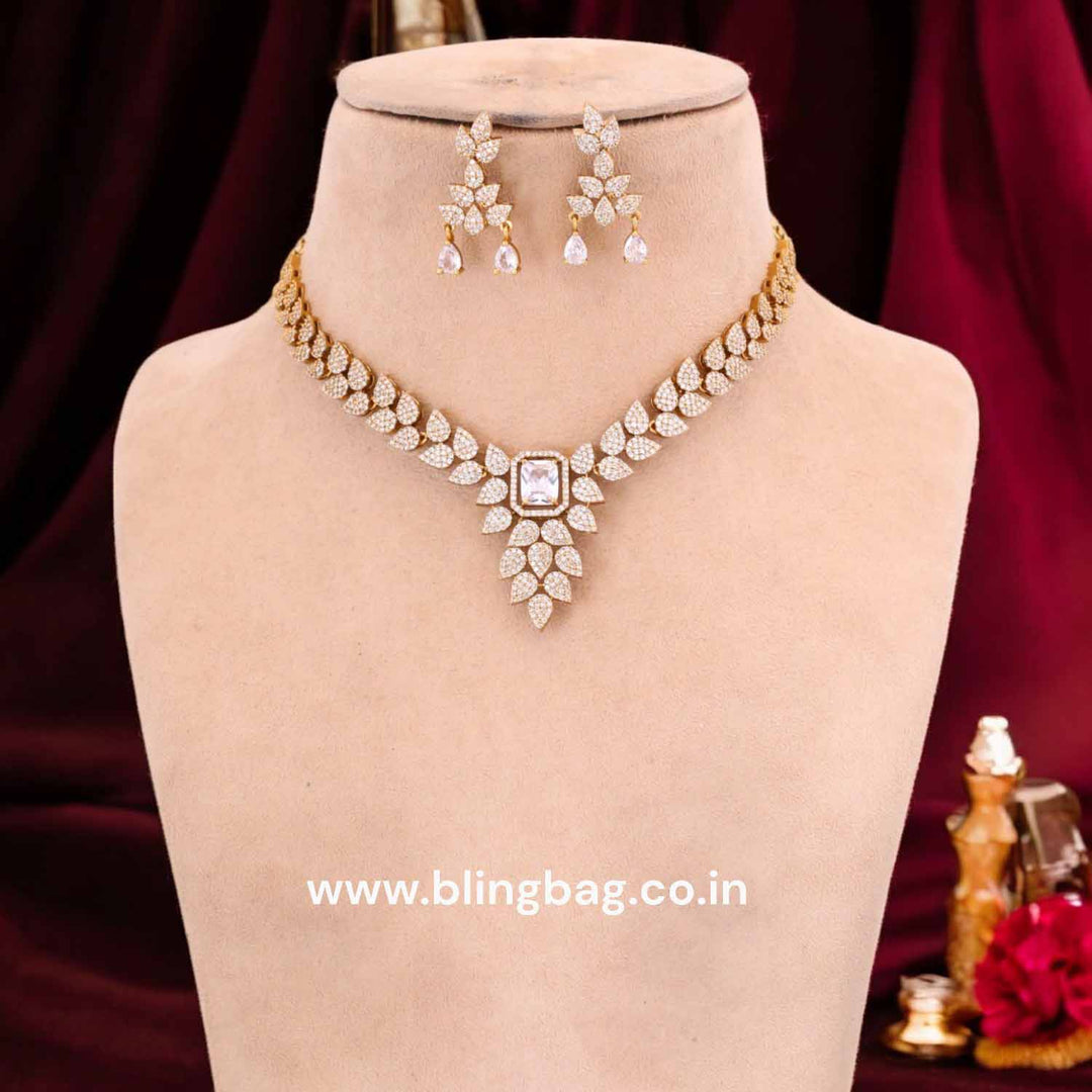 Golden Tiffany Victorian Jewellery Set - New Arrival