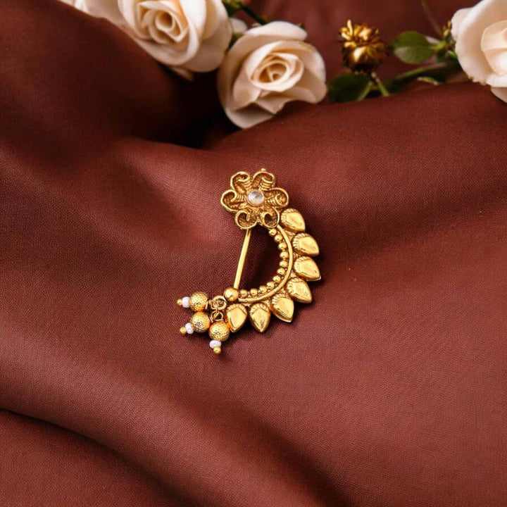 Golden Trina Nosepin