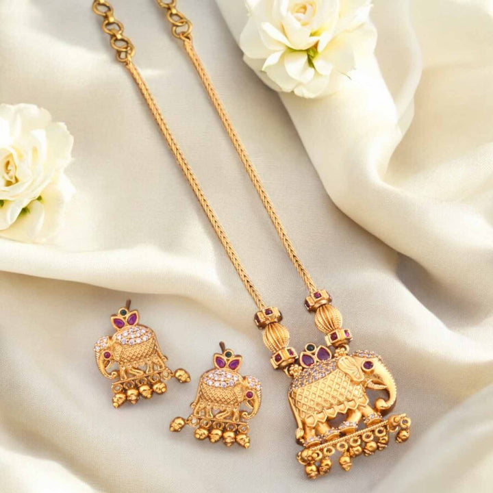 Golden Tuska Temple Pendant Set-New Arrival