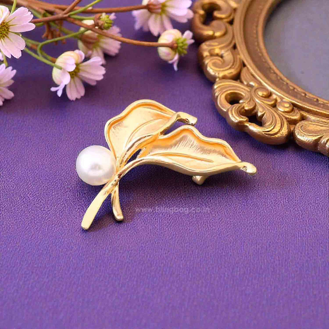 Golden Twin Leaf Brooch