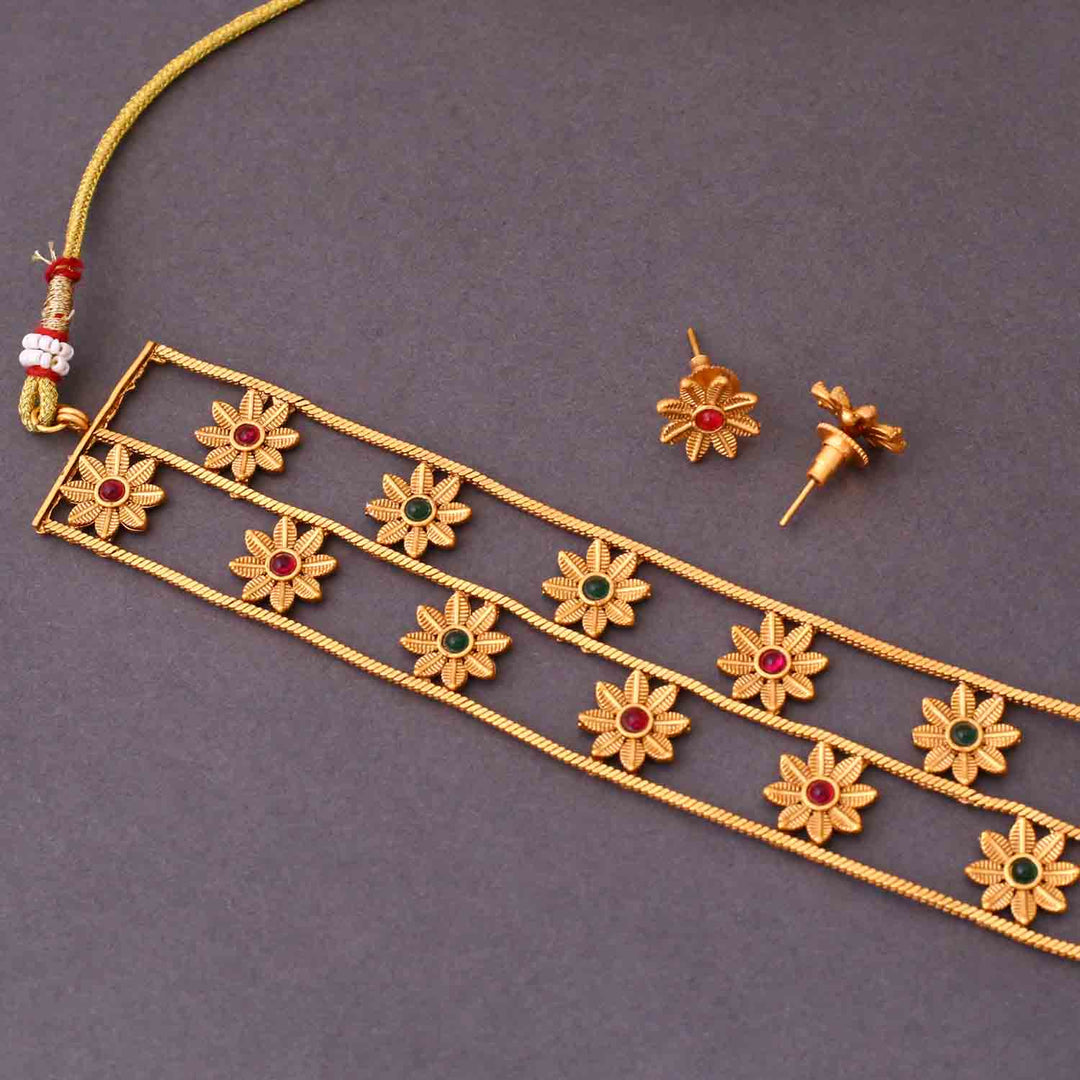 Golden Udvita Antique Jewellery Set - New Arrival