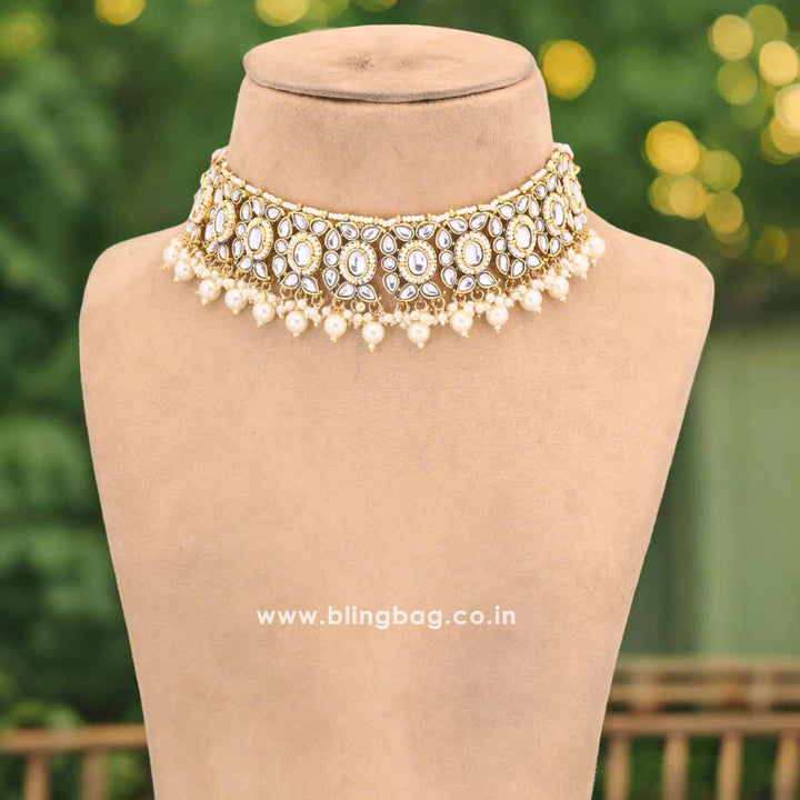 Ivory Varnika Kundan Jewellery Set
