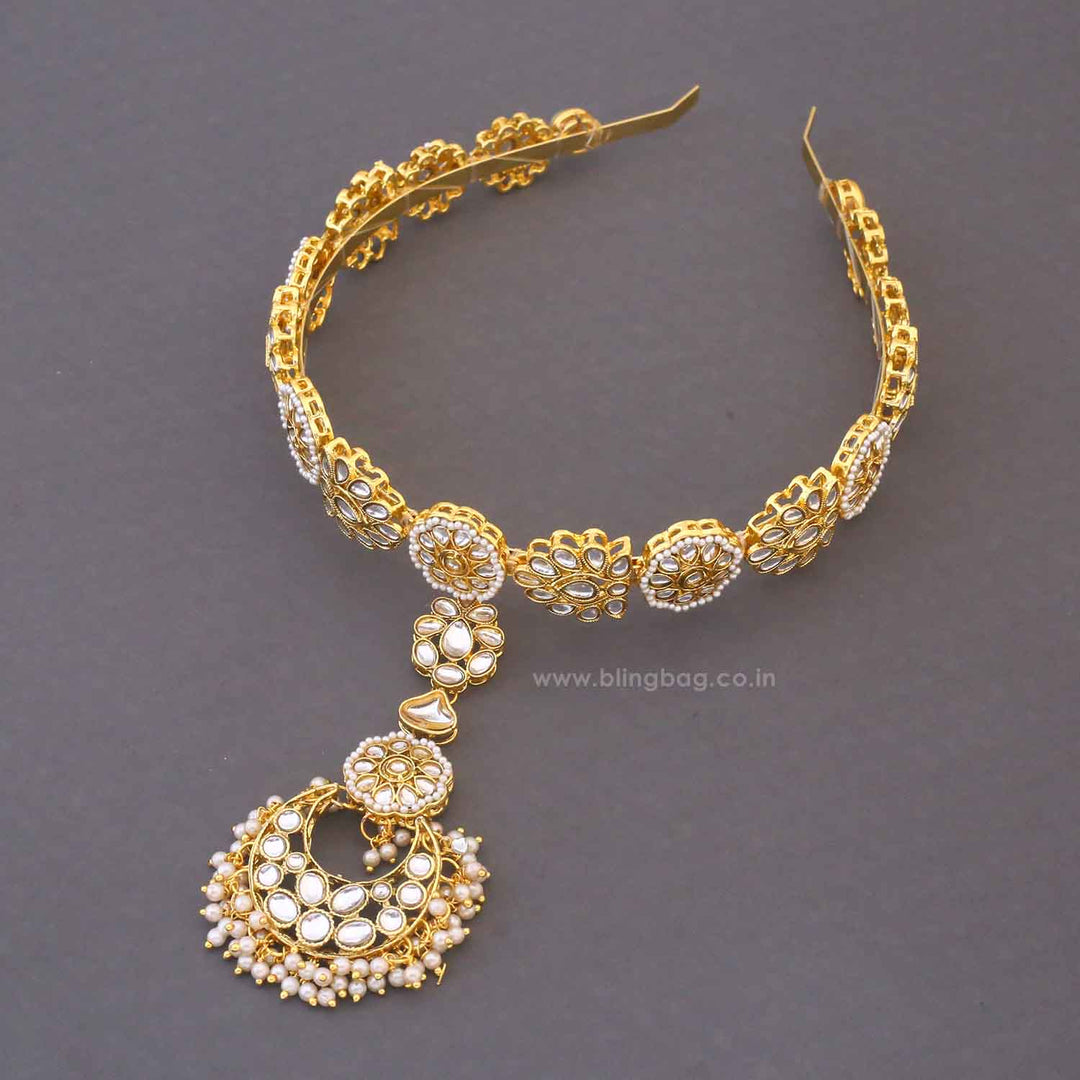 Golden Vasudha Hairband With Tikka