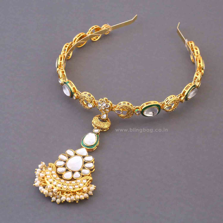 Golden Veerangi Hairband With Tikka