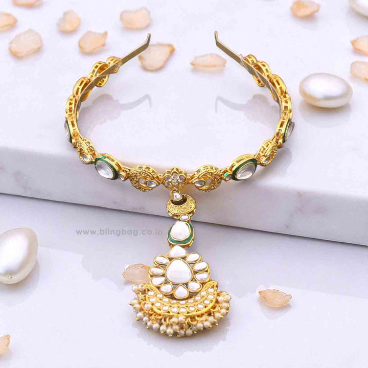 Golden Veerangi Hairband With Tikka