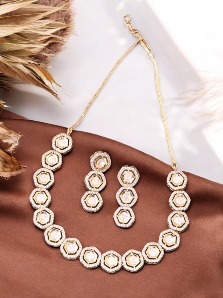 Golden Vena Zirconia Jewellery Set