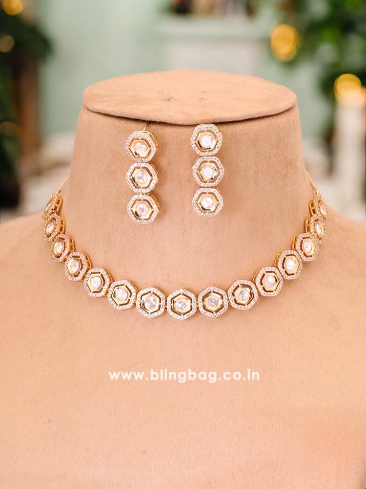 Golden Vena Zirconia Jewellery Set