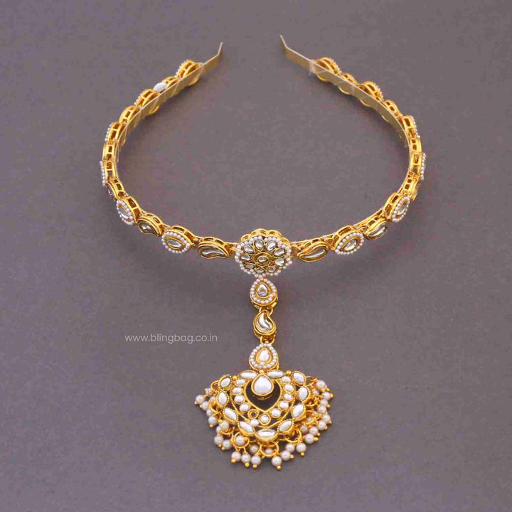 Golden Vidyai Hairband With Tikka