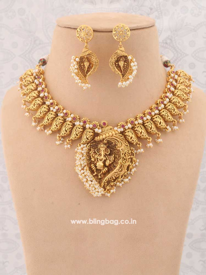 Golden Vighneswara Temple Jewellery Set