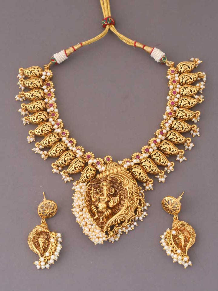 Golden Vighneswara Temple Jewellery Set