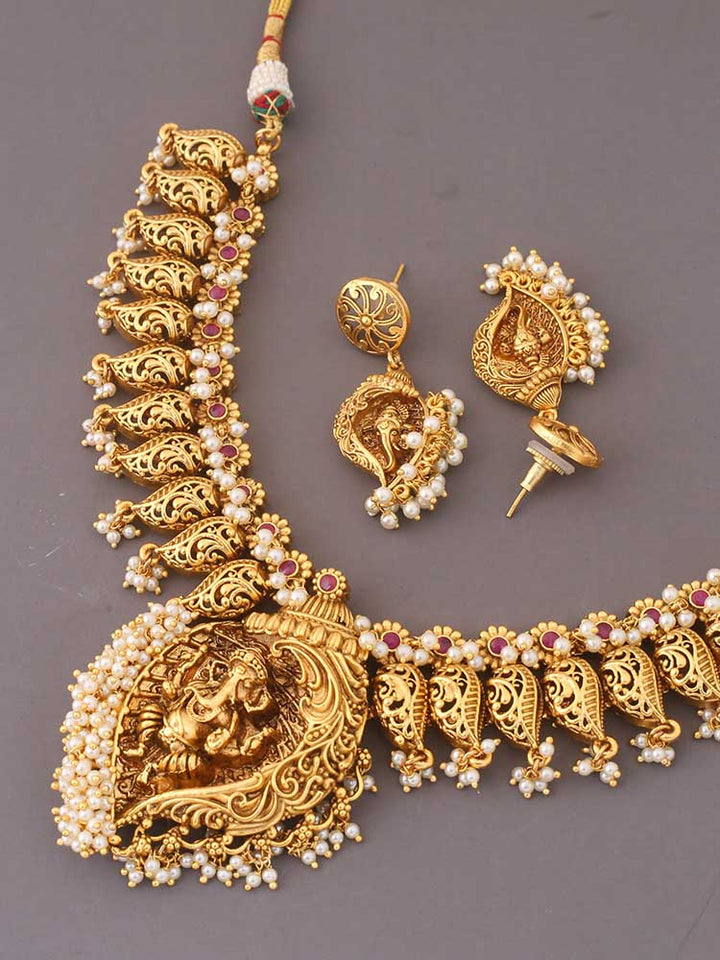 Golden Vighneswara Temple Jewellery Set