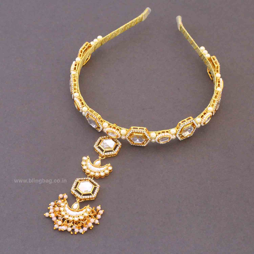 Golden Vineeta Hairband With Tikka