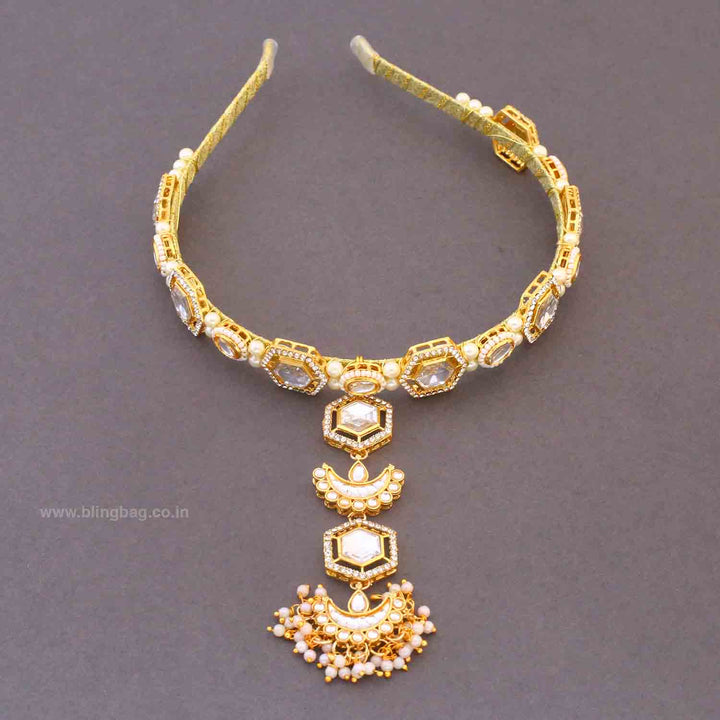Golden Vineeta Hairband With Tikka