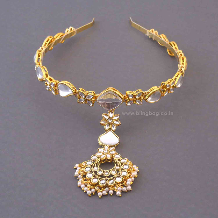 Golden Vishalini Hairband With Tikka