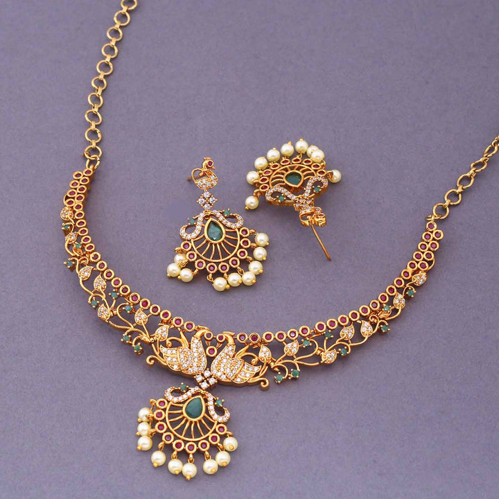 Golden Vyanjana Hasli Antique Jewellery Set - New Arrival