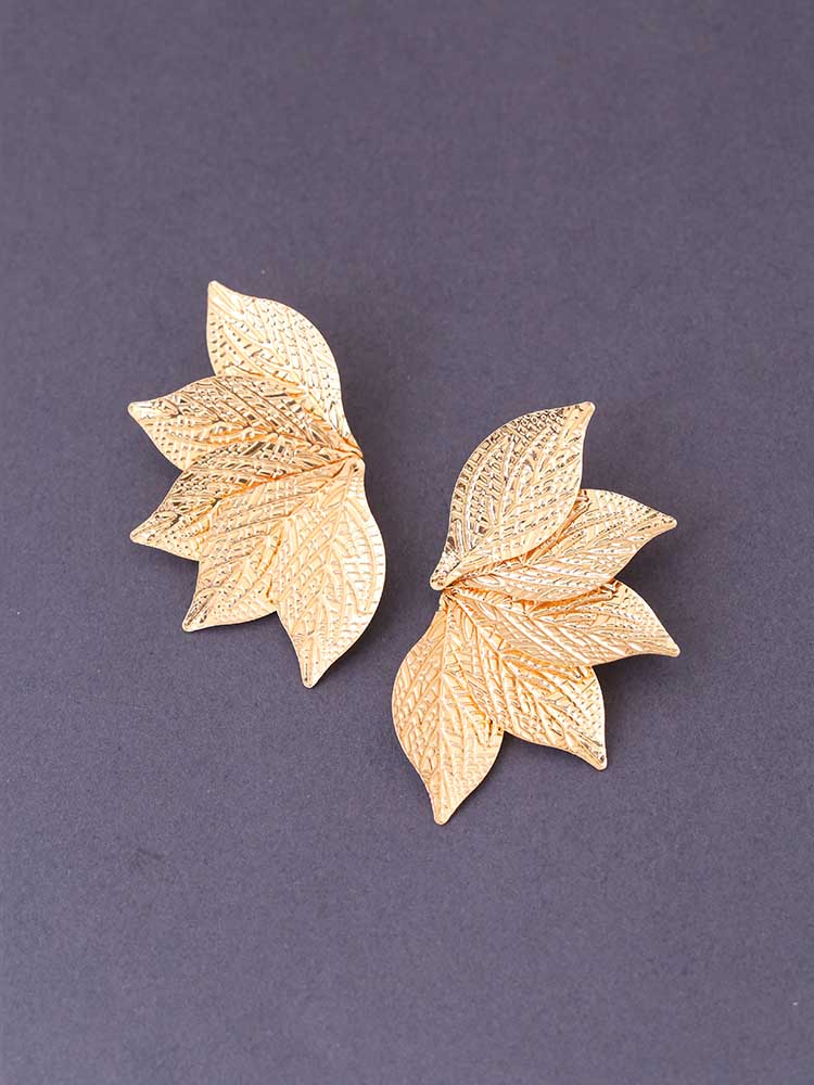 Golden Wonder Studs