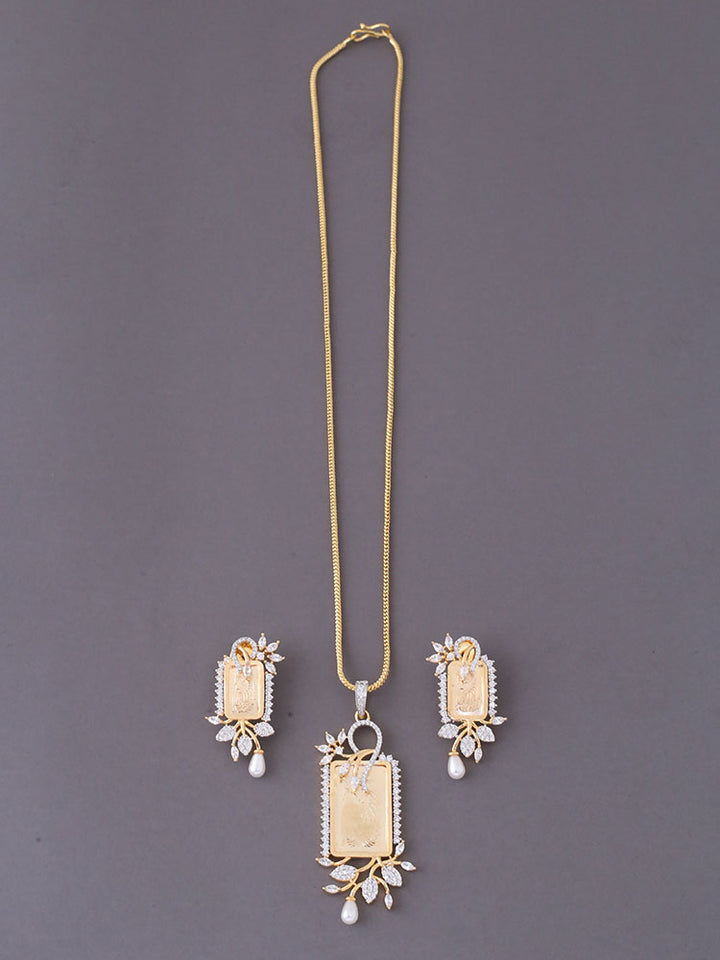 Golden Ximena Pendant Set