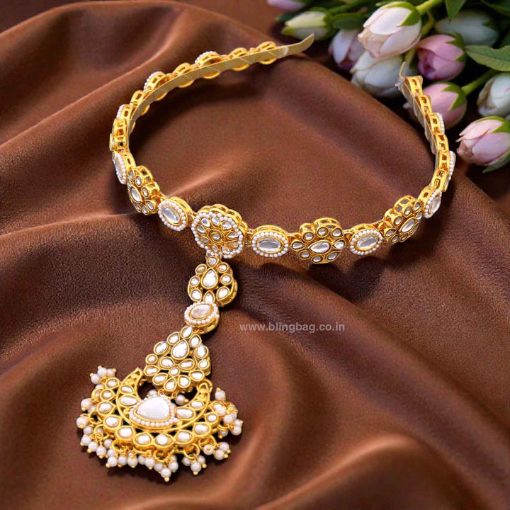 Golden Yaarita Hairband With Tikka