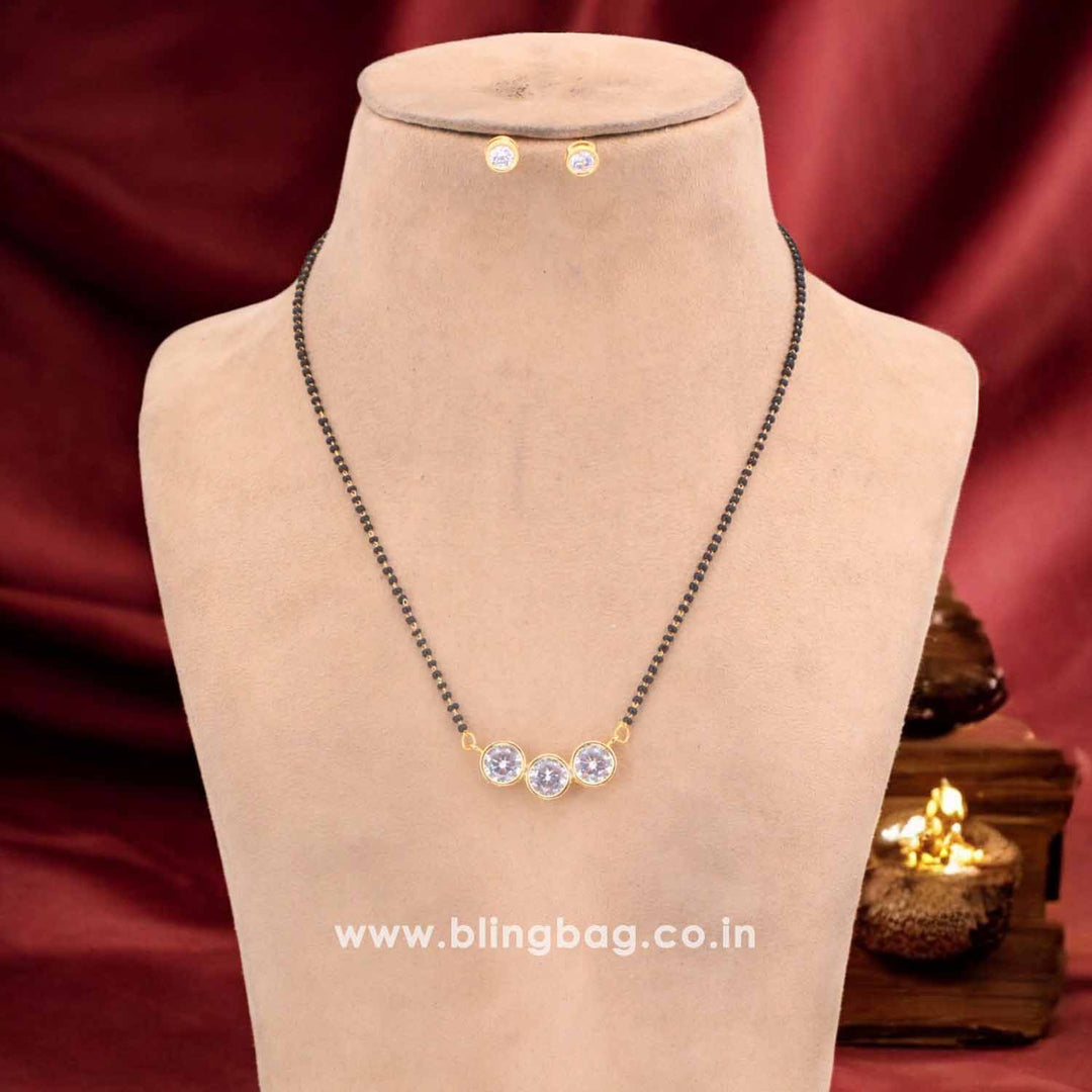 Golden Yanel Mangalsutra Set