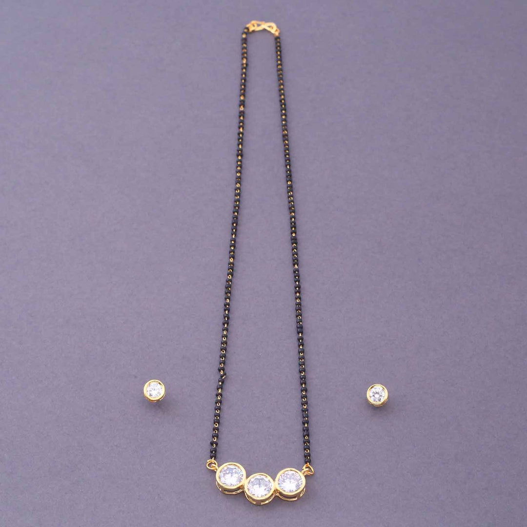 Golden Yanel Mangalsutra Set