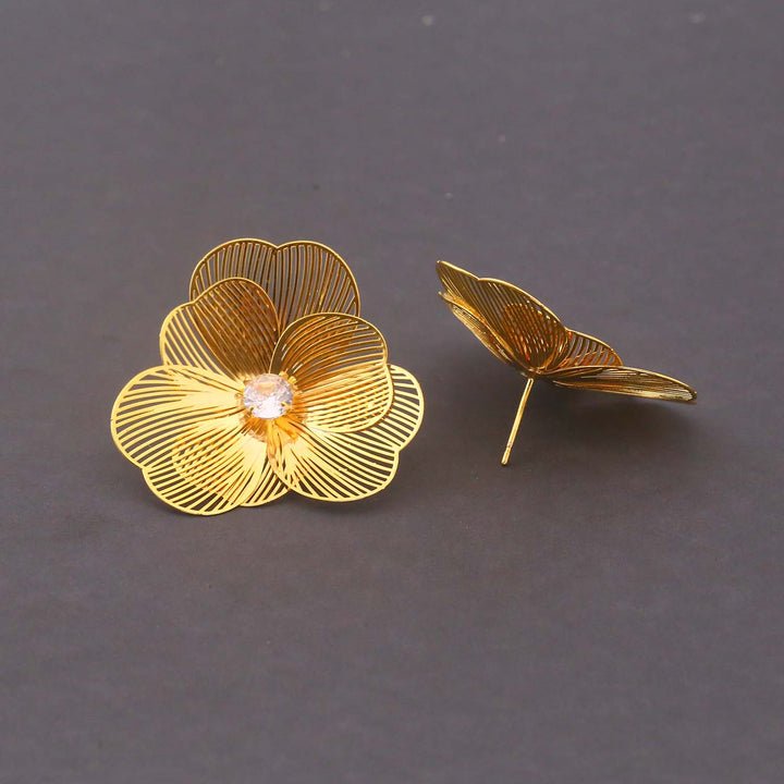 Golden Yui Studs