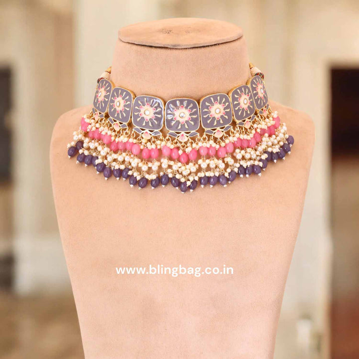 Grey Gayatrie Kundan Jewellery Set