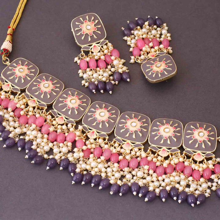 Grey Gayatrie Kundan Jewellery Set