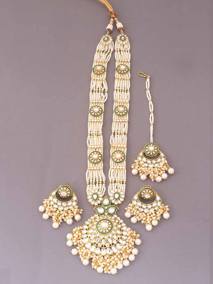 Ivory Aafiya Jewellery Set