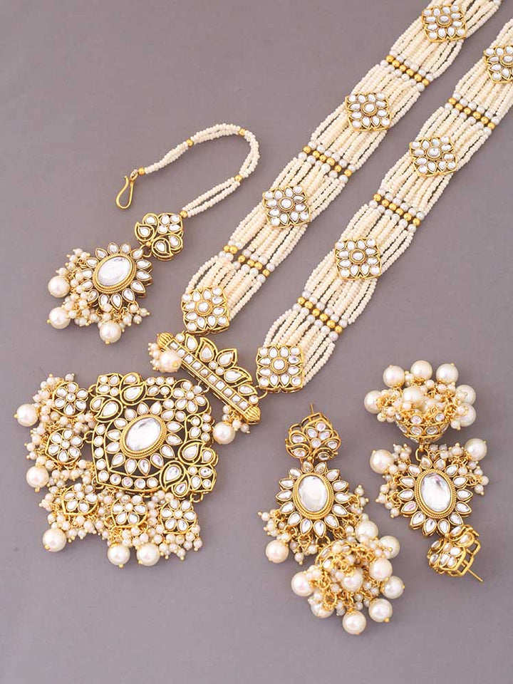 Ivory Aafreeda Jewellery Set