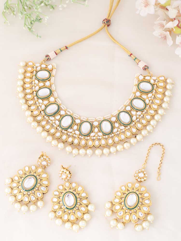 Ivory Aalia Jewellery Set