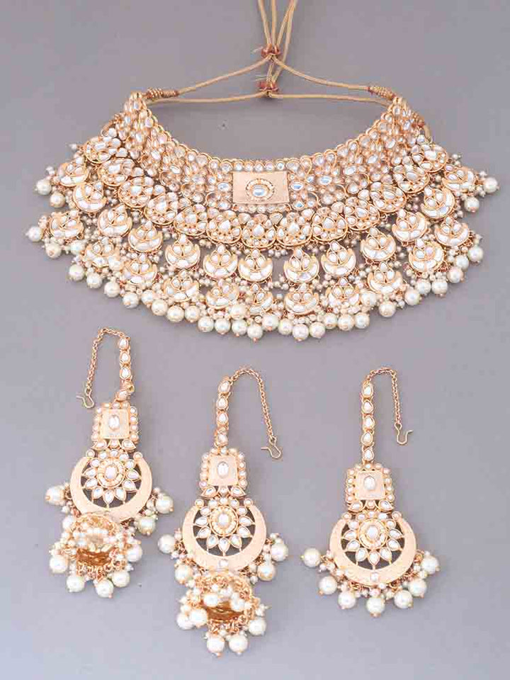 Ivory Aantra Jewellery Set