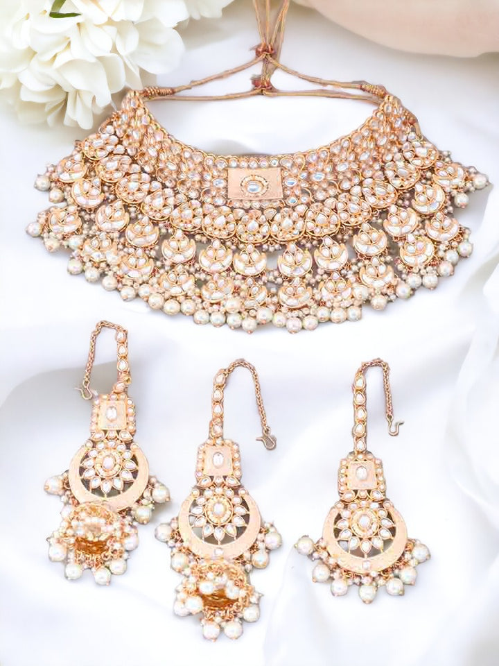 Ivory Aantra Jewellery Set