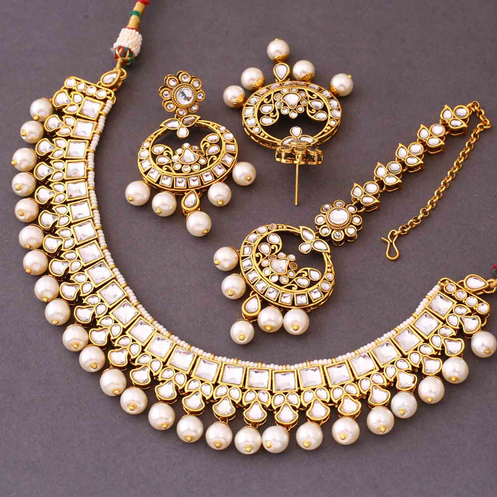 Ivory Aaria Kundan Jewellery Set